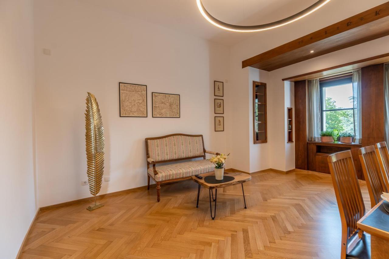 Villa Stubai - Penthouse In The Heart Of Meran Buitenkant foto