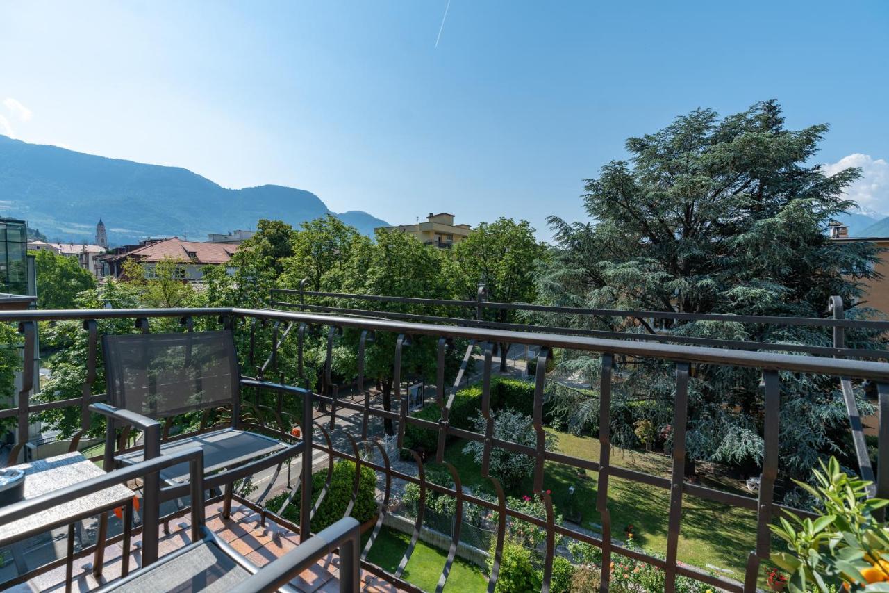 Villa Stubai - Penthouse In The Heart Of Meran Buitenkant foto